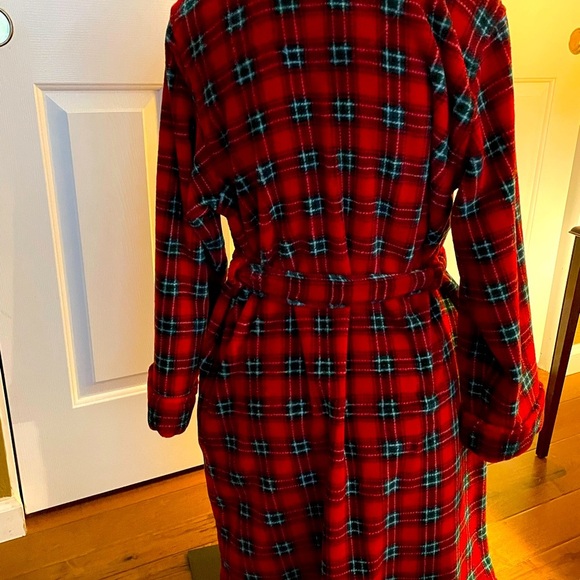 Lauren Ralph Lauren Plush Bathrobe - Picture 4 of 4